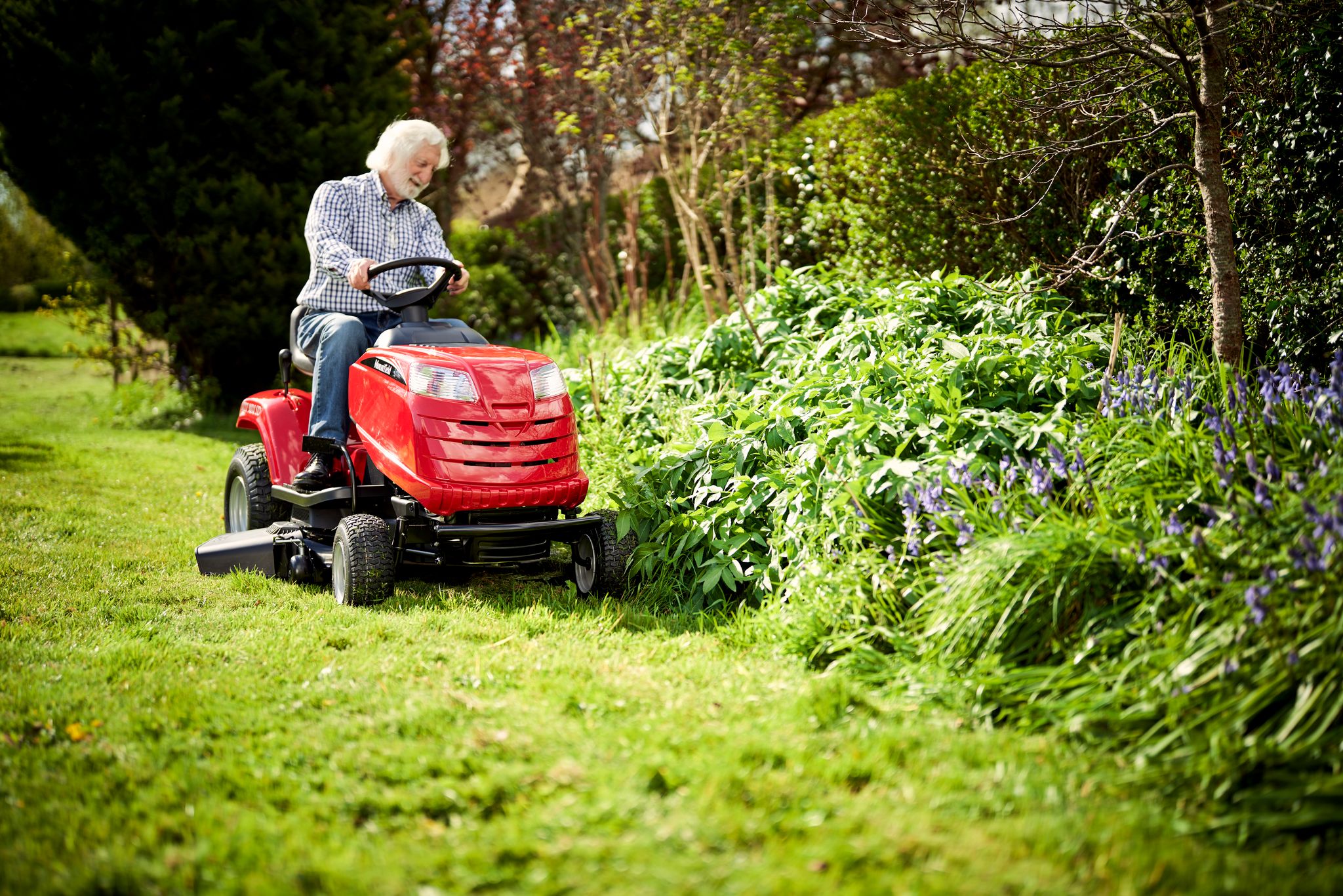 Ride on lawn mower hire